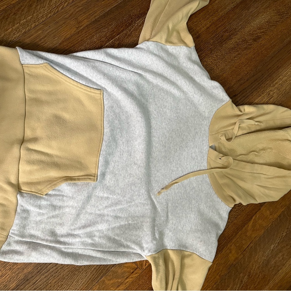 American Eagle fleece sweatshirt